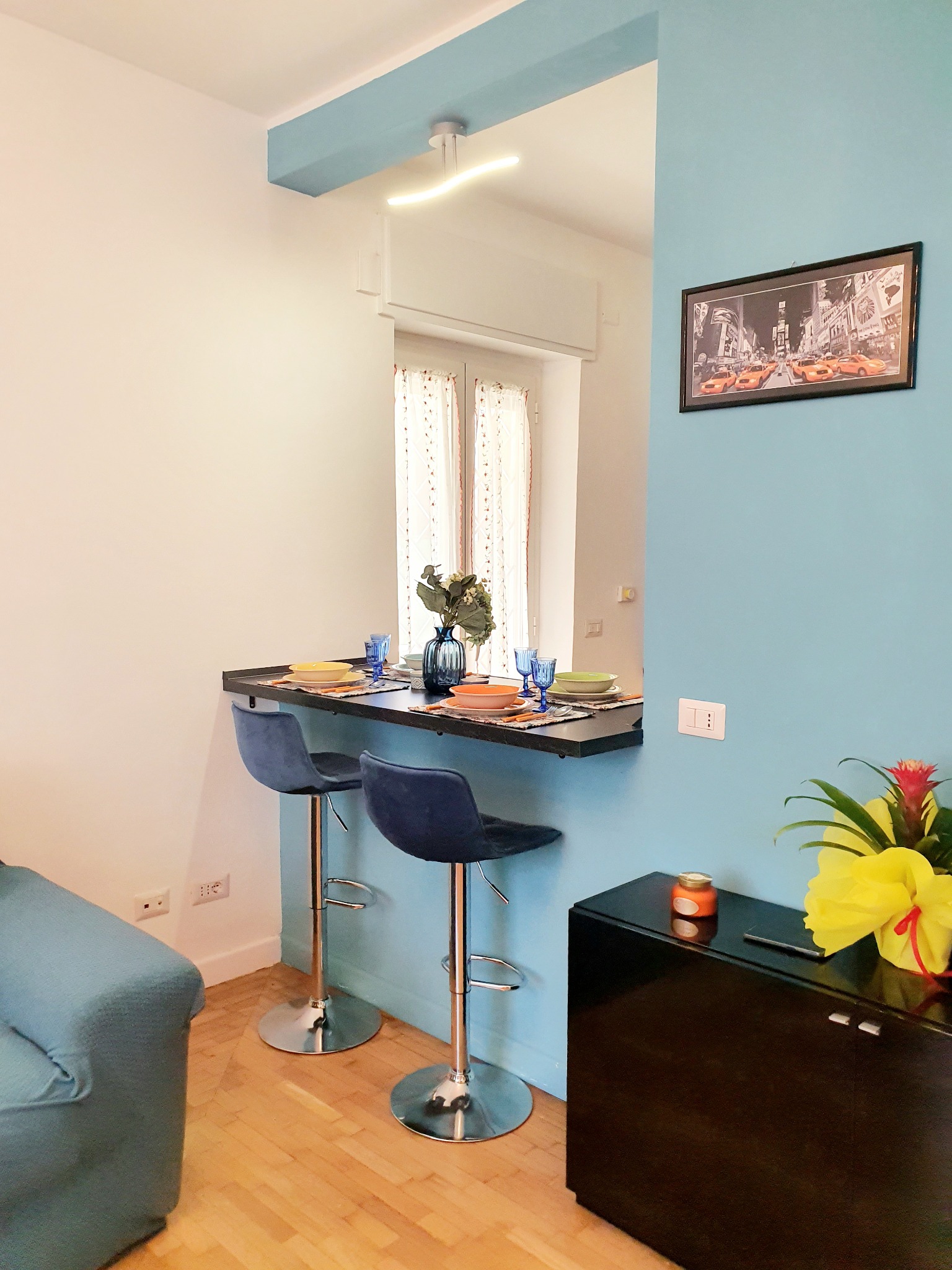 Dining and work corner